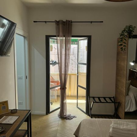 Gennarino Apartments - Panorama Suite With Balcony And Urban Loft Neapel Exterior foto