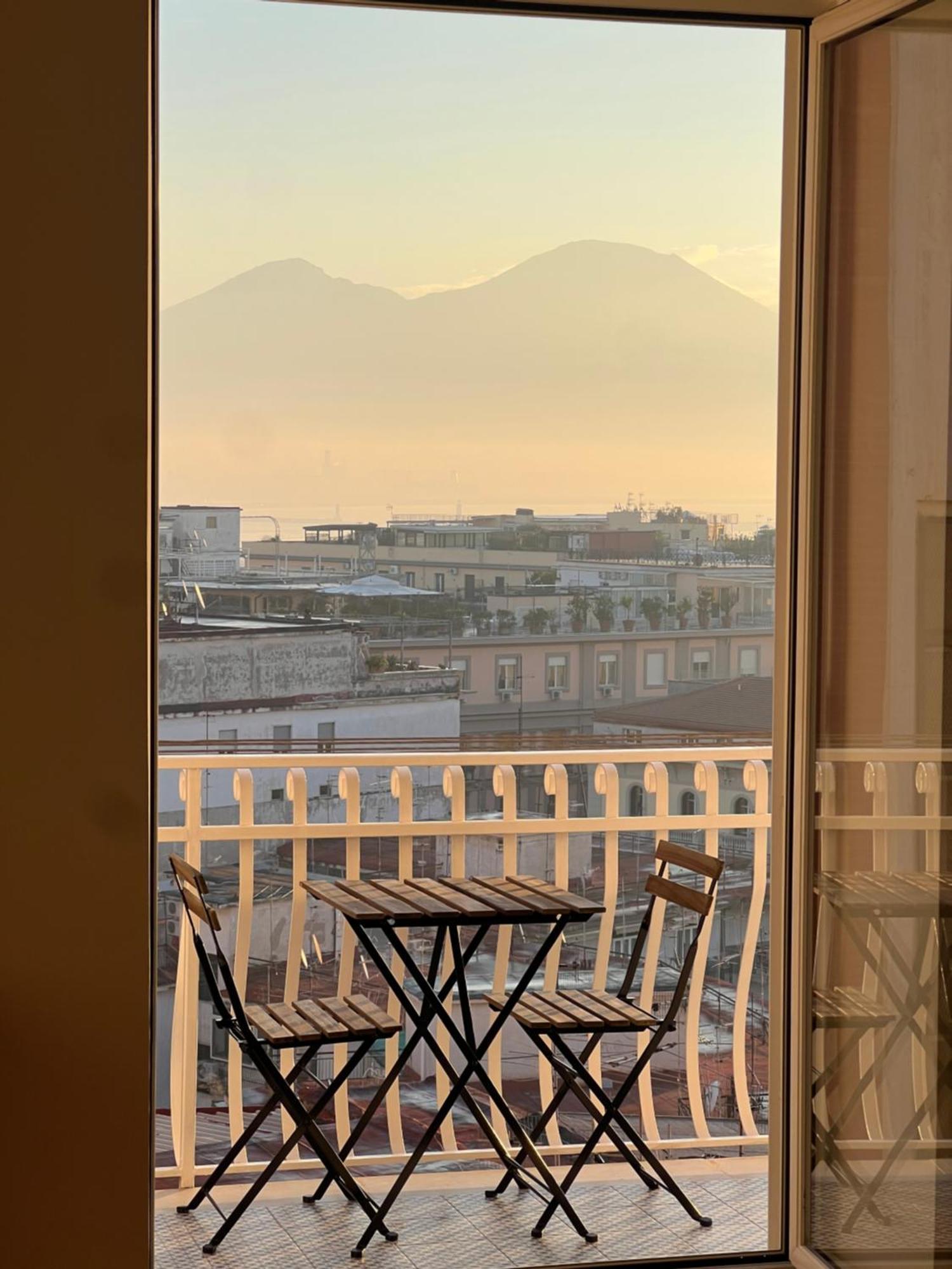 Gennarino Apartments - Panorama Suite With Balcony And Urban Loft Neapel Exterior foto
