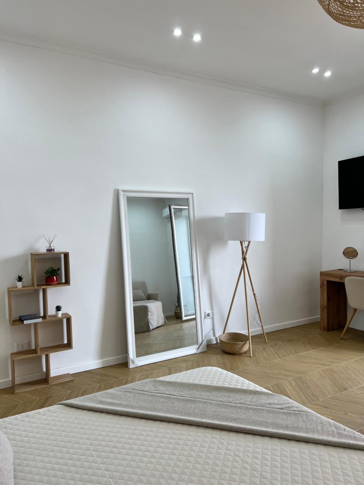 Gennarino Apartments - Panorama Suite With Balcony And Urban Loft Neapel Exterior foto
