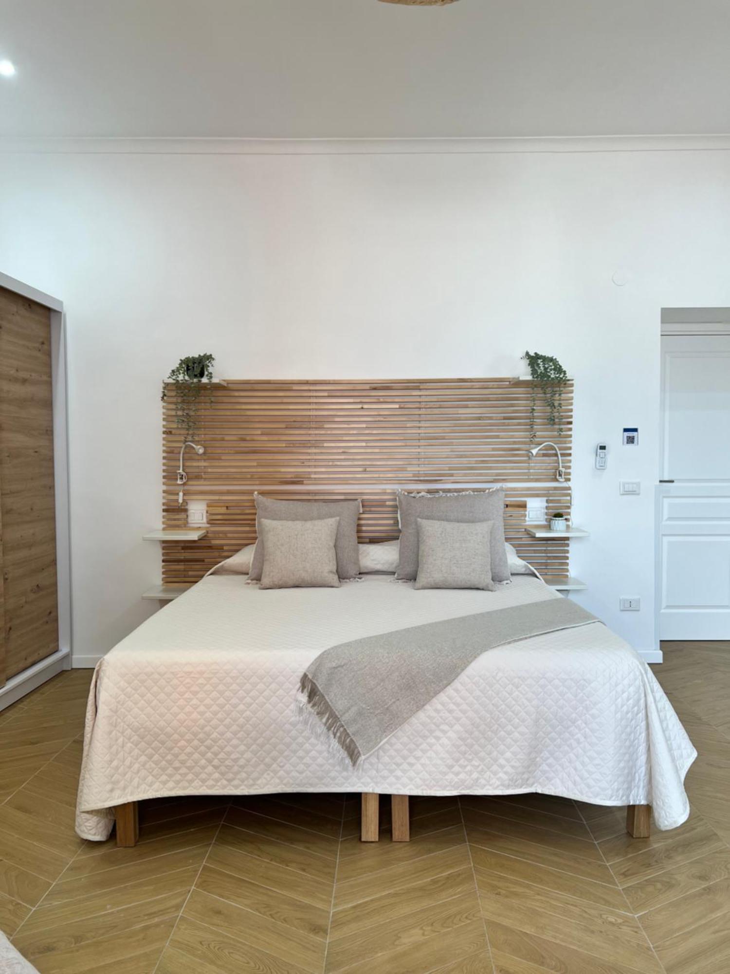 Gennarino Apartments - Panorama Suite With Balcony And Urban Loft Neapel Exterior foto