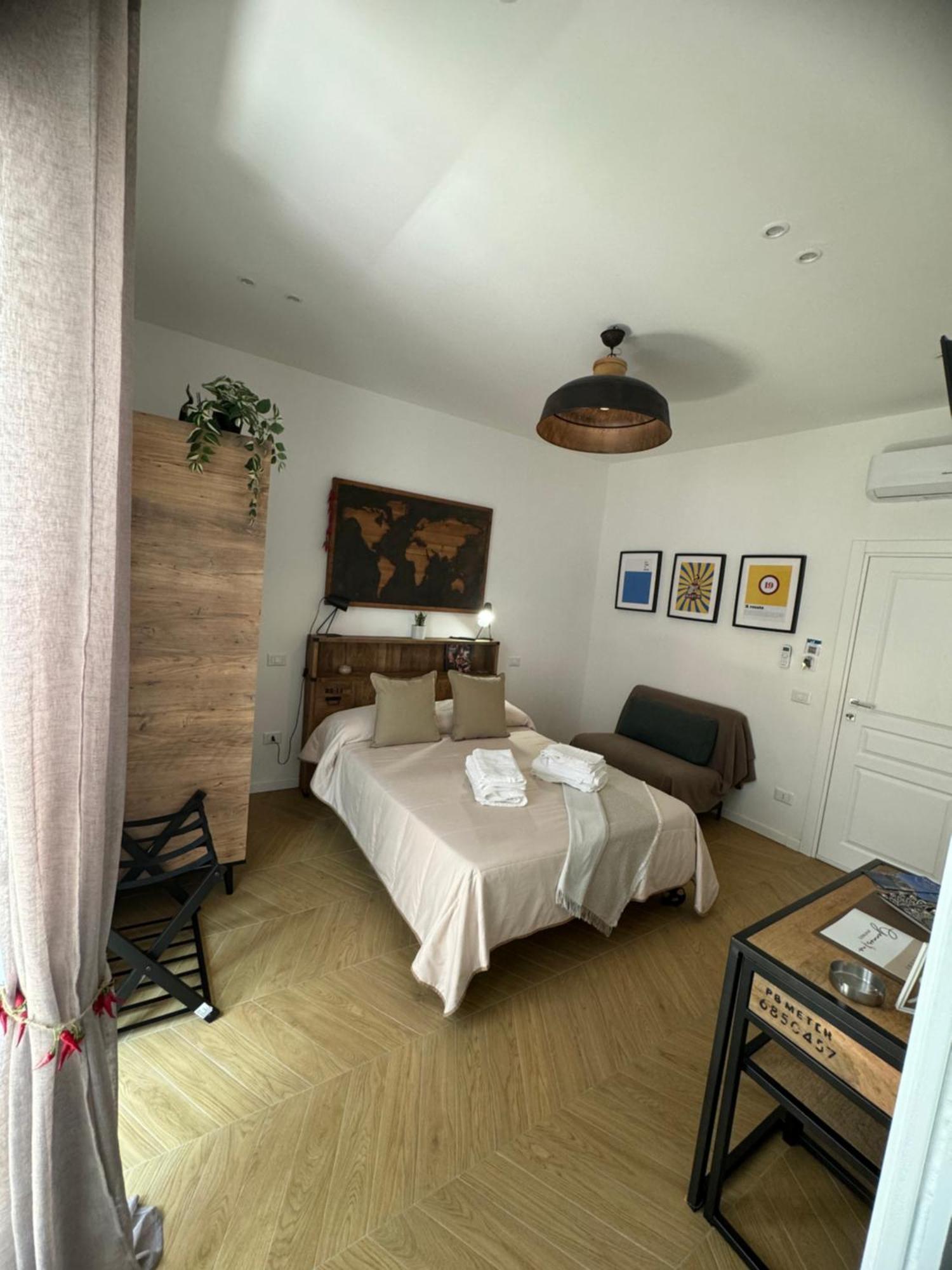 Gennarino Apartments - Panorama Suite With Balcony And Urban Loft Neapel Exterior foto